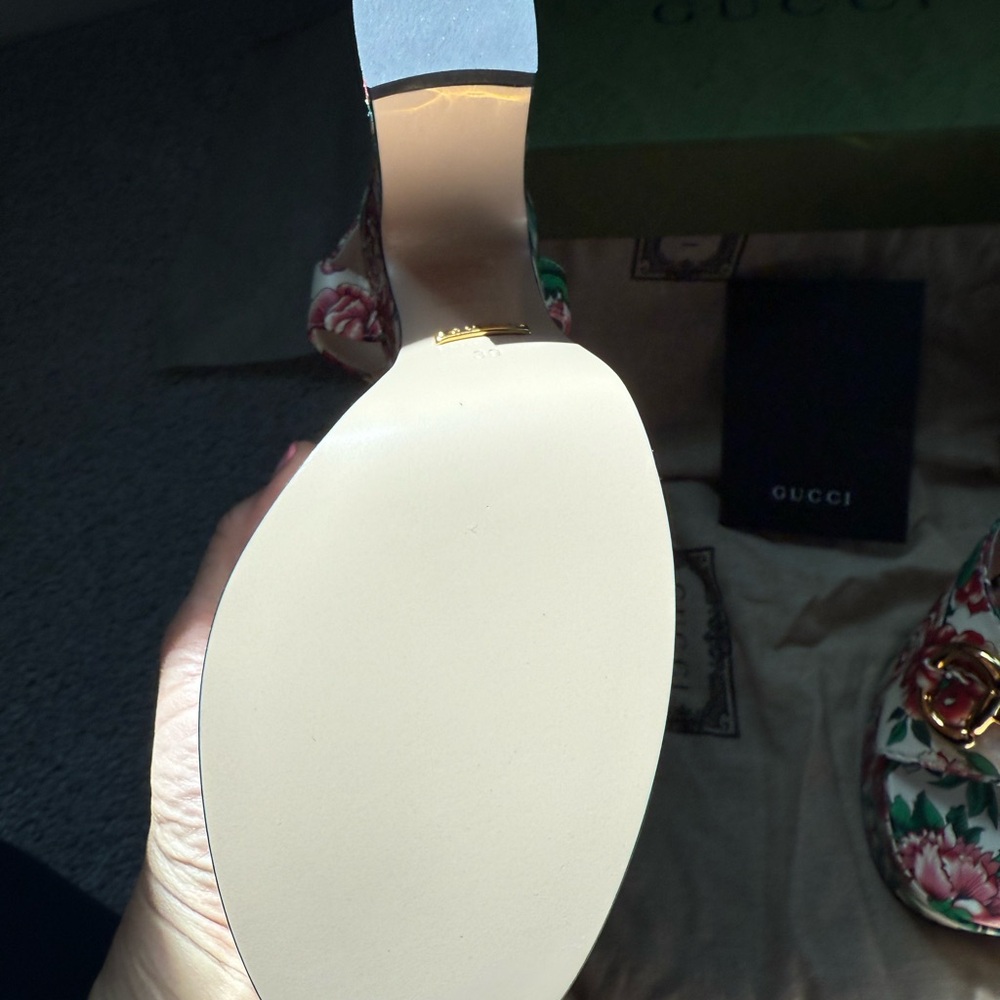 NWT never worn Gucci Floral Women's Sandals - Picture 4 of 8